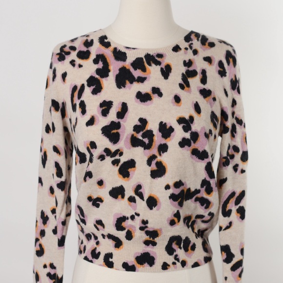 NEW Naadam Cashmere Pullover in Leopard Print - Picture 2 of 11